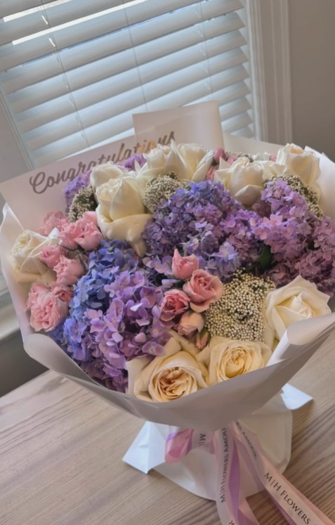 https://www.puhiz.com/wp-content/uploads/2025/05/5679_mh_flowers_amour_2.jpg