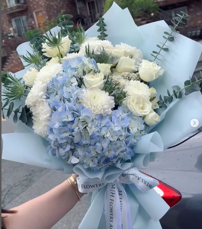 https://www.puhiz.com/wp-content/uploads/2025/05/5679_mh_flowers_amour_5.jpg